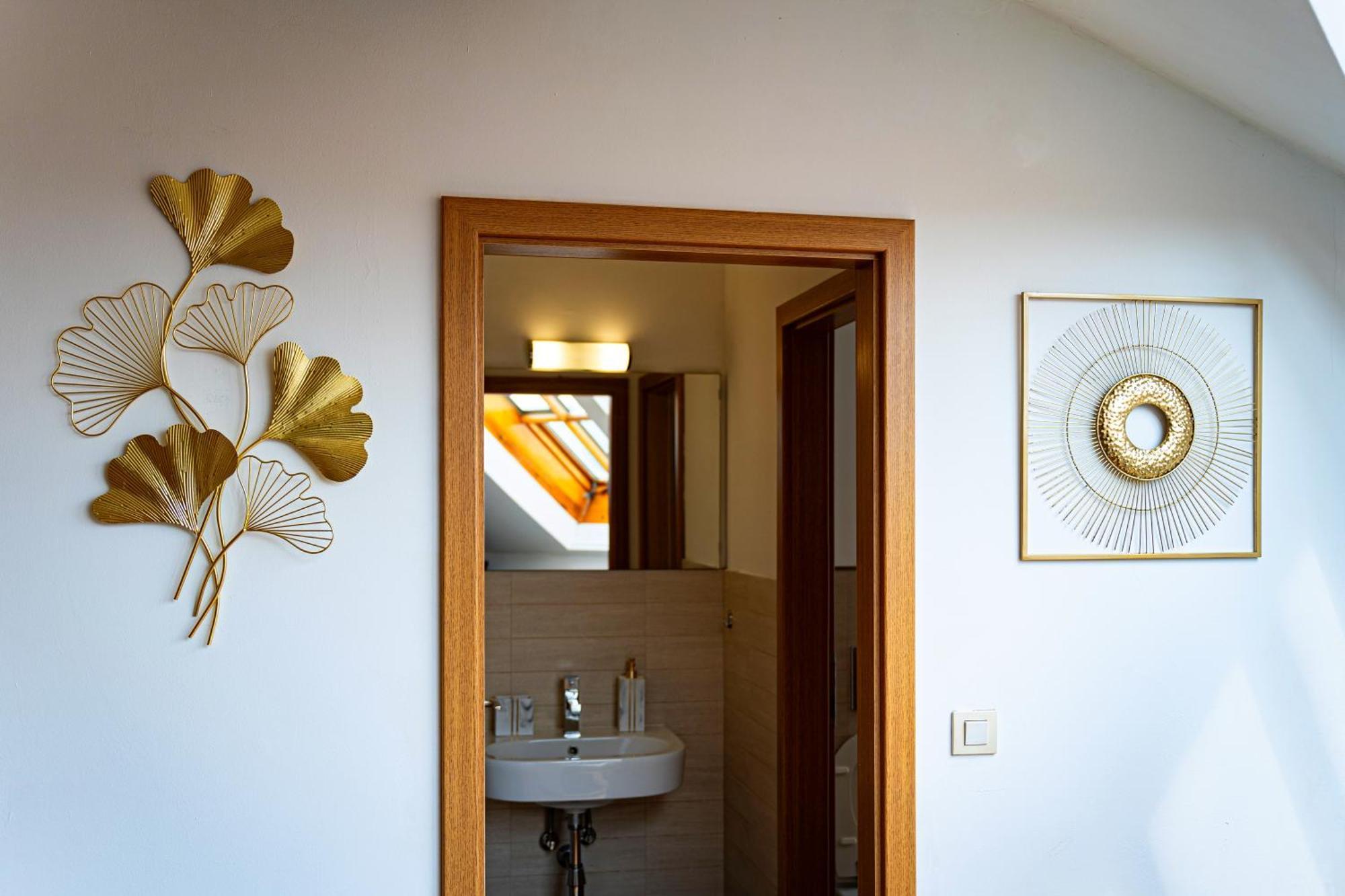 Golden River Apartment Prag Exterior foto